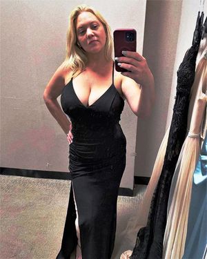 Juliana looking elegant!  I'd still like to see her fucked by a dog in that cocktail dress!