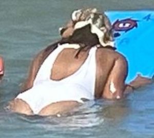 Cousins ass at the beach