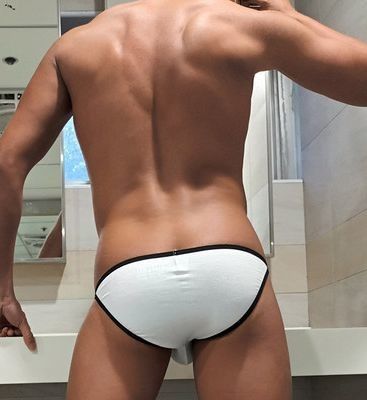 Cute fuckin ass