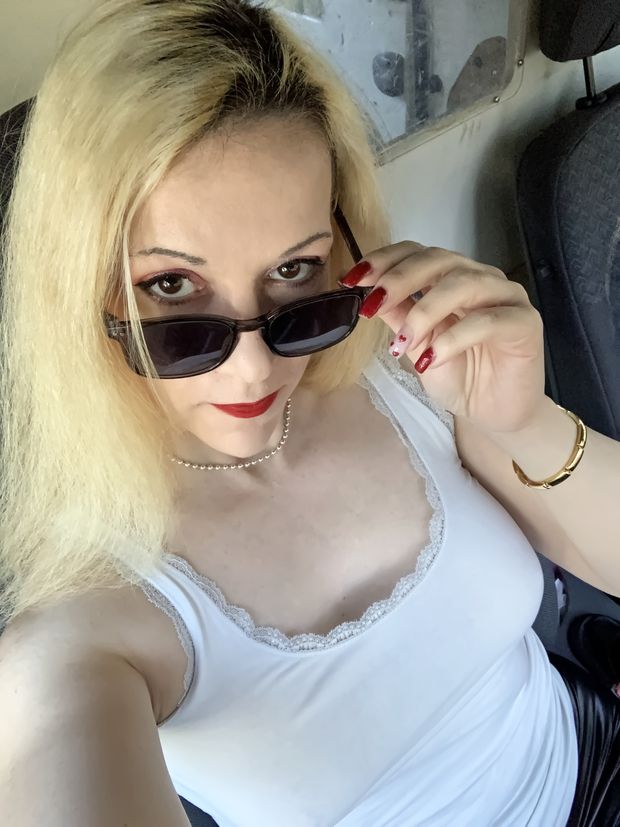 Always ready to make you cum...