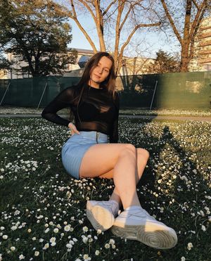 Sexy lil sex object Lisa