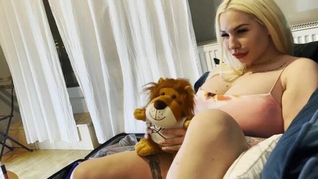 she cannot contain her big naturals in that sexy sundress plus bonus huge ass
