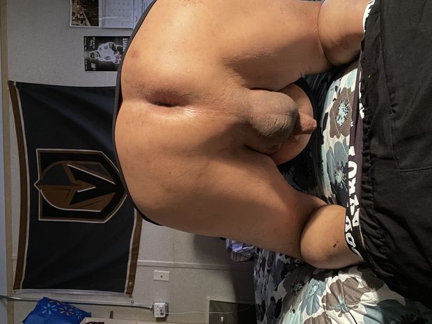 Anyone wanna fill my asshole with cum and watch it as I cream pie