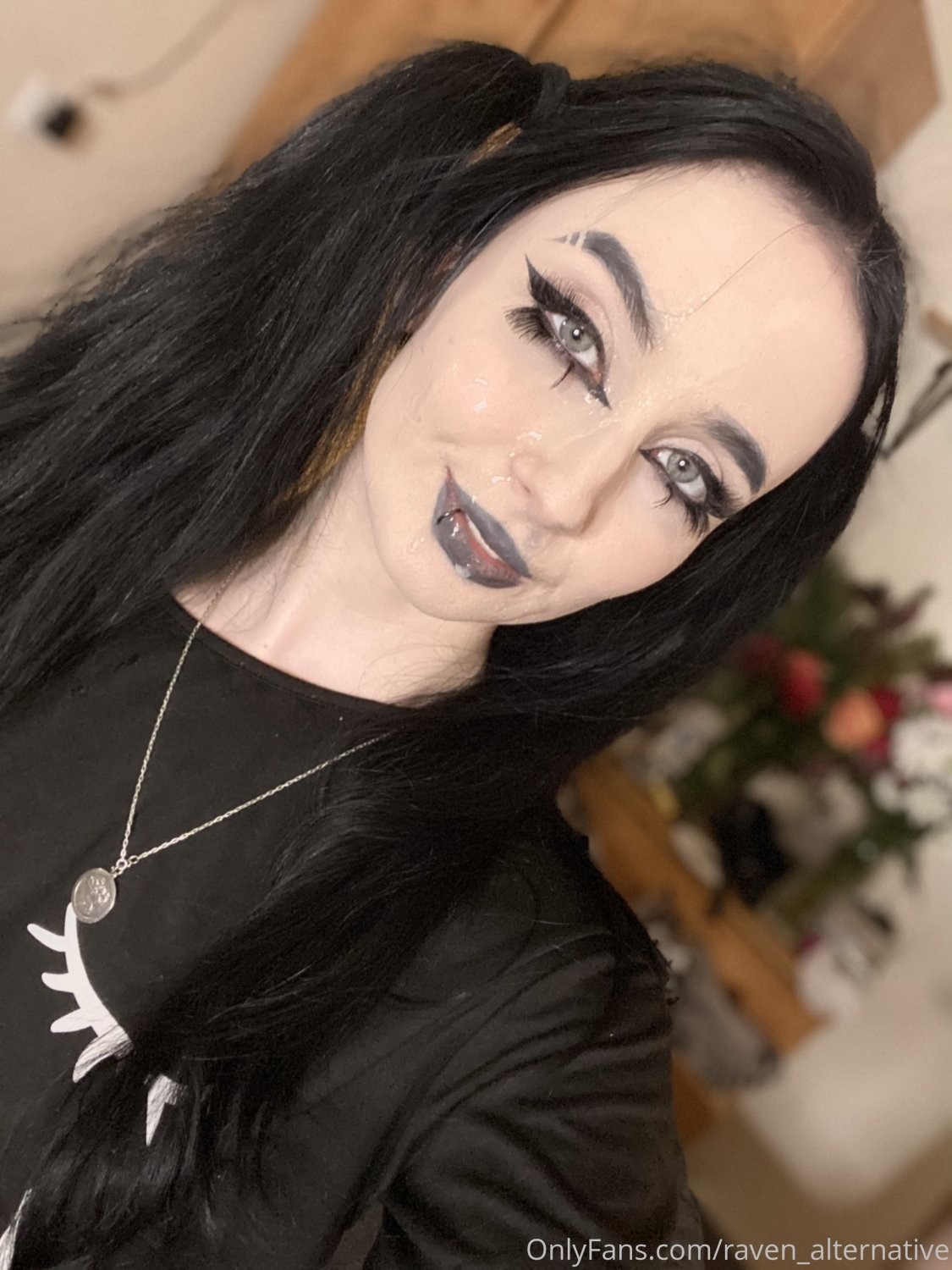 Raven facial