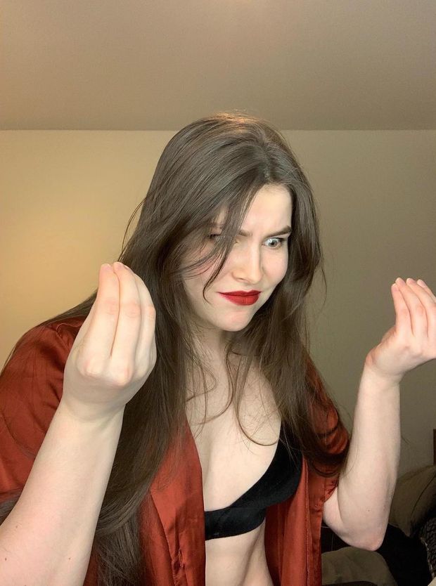 Sexy Beatrice