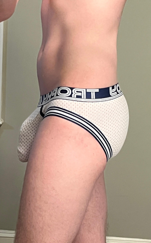 Bulging the undies