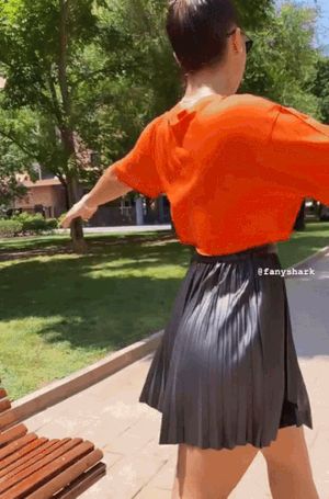 Fany Shark public flashing