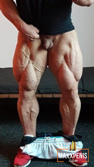 Oomfs. Help me identify this beautiful speciMAN