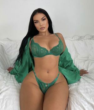 Paint her body with your load