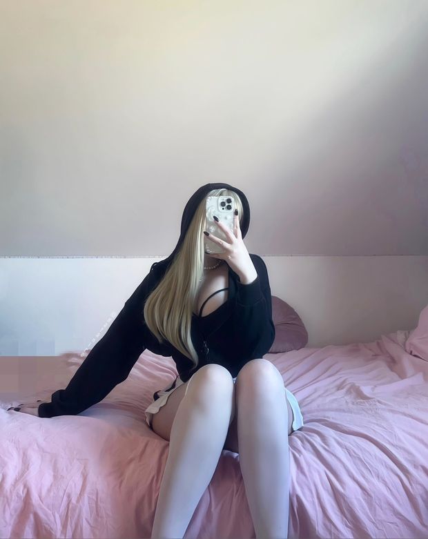 non nude