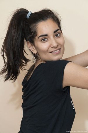 Tiffany - Side Ponytail