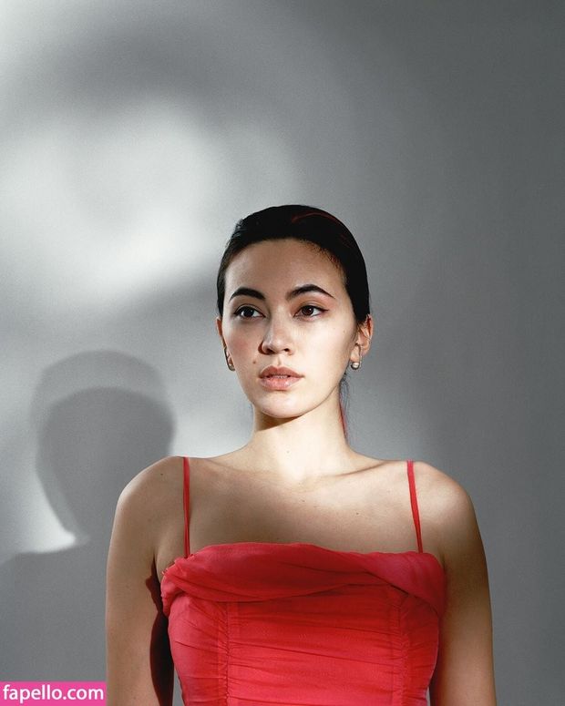 Jessica Henwick Red Dress