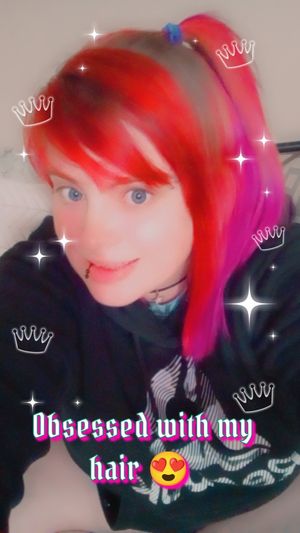 Babe with anime hair ????