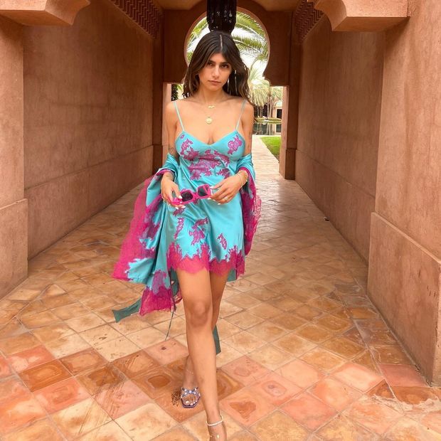 Mia Khalifa - Christi 1