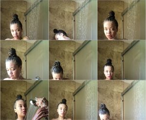 Pornstar Cassidy Banks Shower