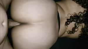 I love me a latina that can throw it back