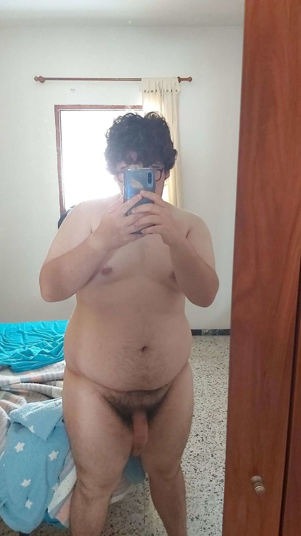i like to see my naked body