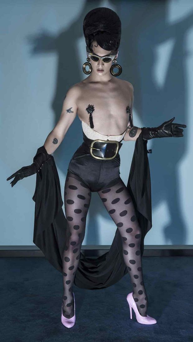Violet CHachki