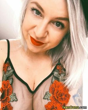 .... She's so georgius.