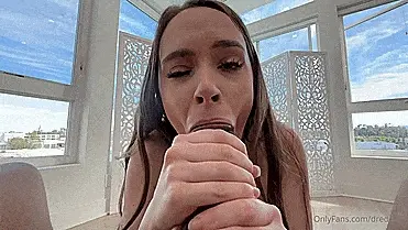 Hazel Moore shows off her skills to extract cum from a big vlack cock