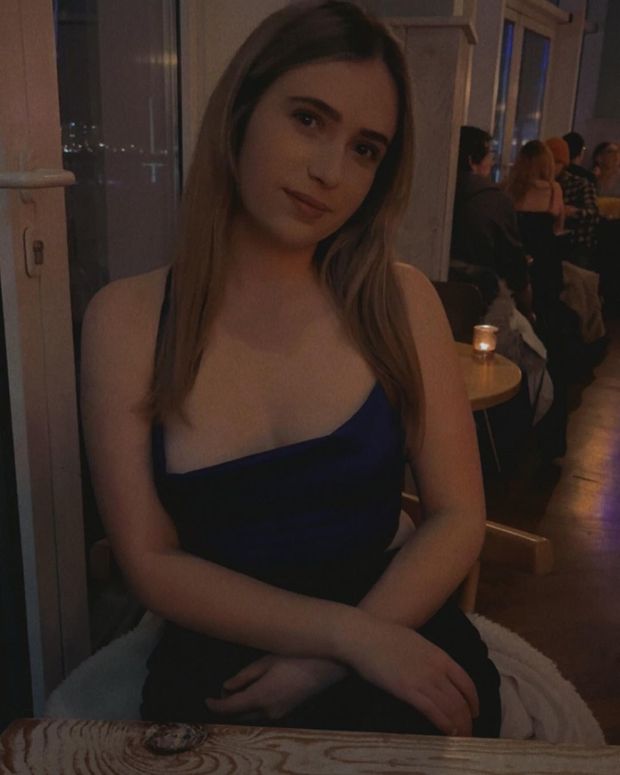 She's already drunk, is there really anything wrong with taking advantage? Her tits are already almost out, just pull her dress off...