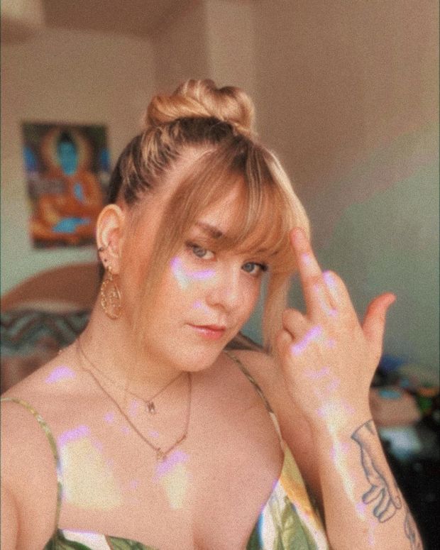 Cameron wants you and your small dick to go gay for her...