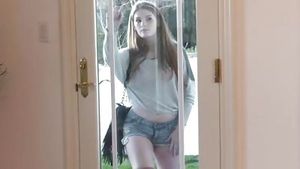 Alesandra Dadario shots