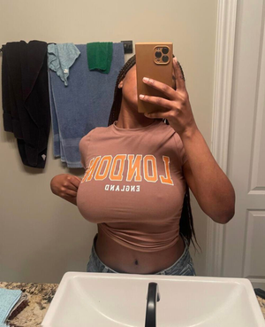Would love to see what her boobs look like inside that shirt…