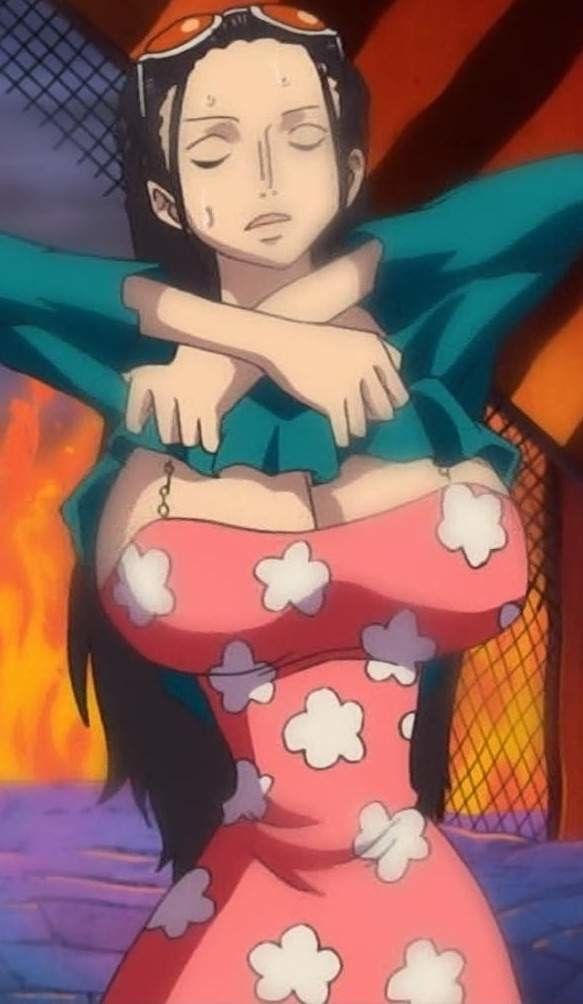 Robin's big boobs