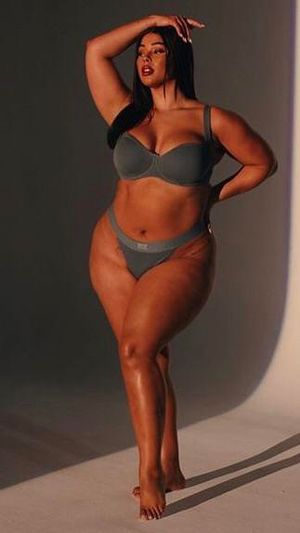 Tabria posing in her bra and panties