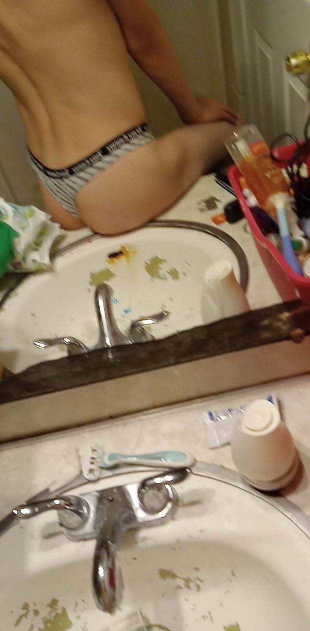 Need a daddy to pull my panties to the side and have their way with me