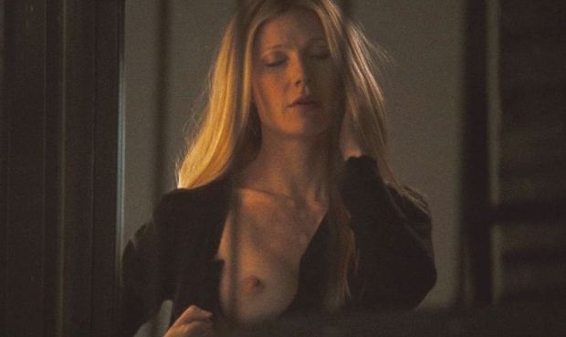 Gwyn showing us her tittty