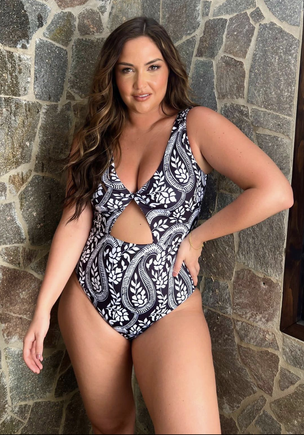 Mommy's bikini