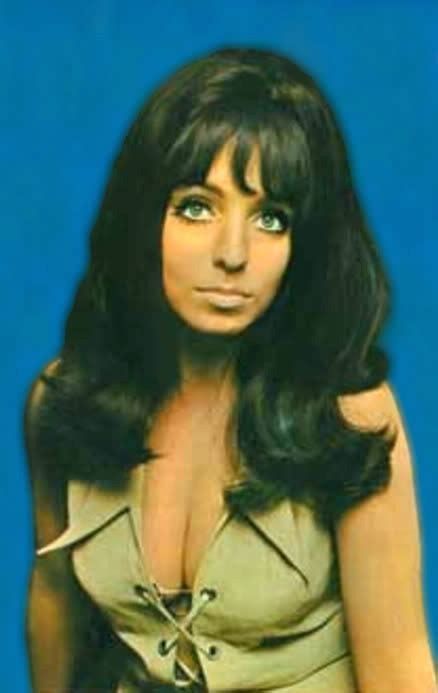 Mariska Veres 03
