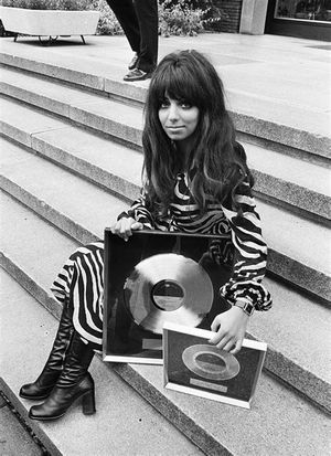 Mariska Veres 04