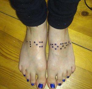 i want you to cum on my little toes