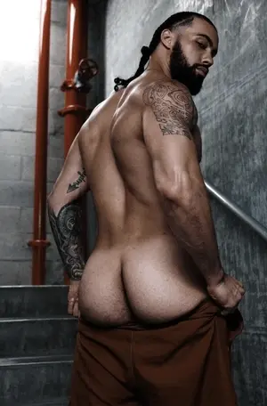 James Angel se hace chupar el orto