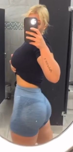 Destiny locker room selfie