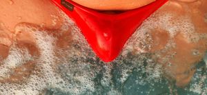 Vinyl is too hot, tight.. taking this off soon ;)