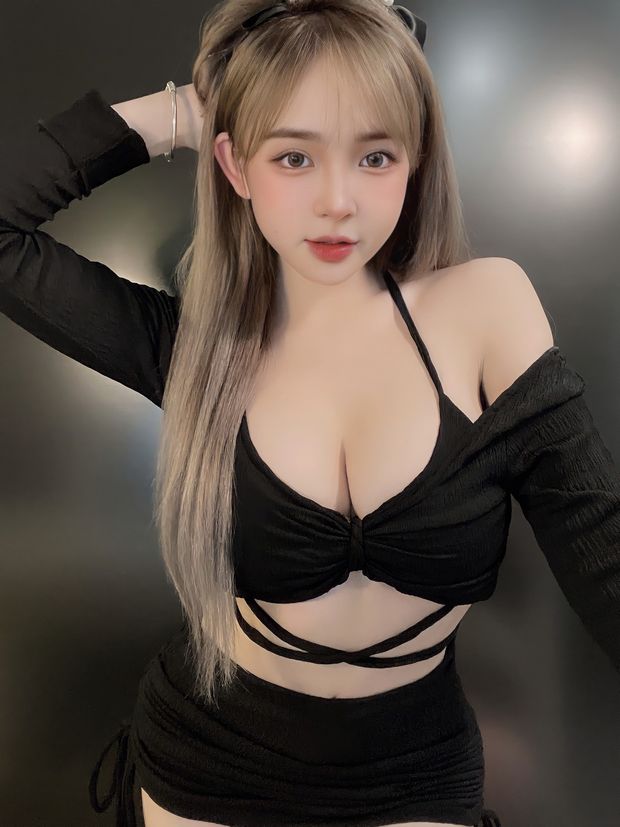 big tits teen