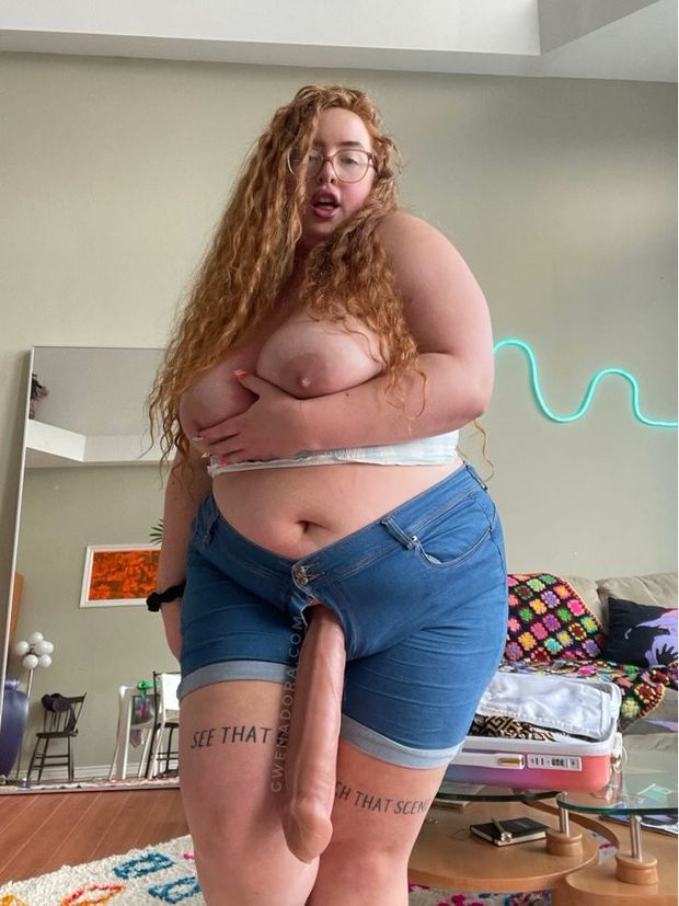 Redhead BBW Futanari