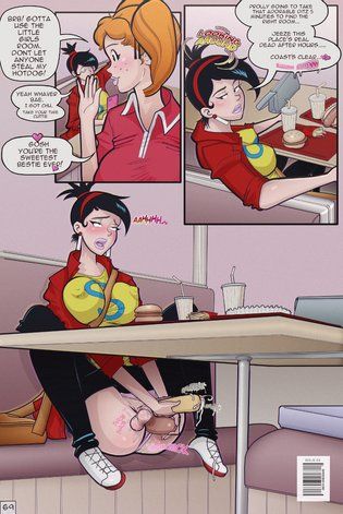 Futanari Love Hot Dogs 19
