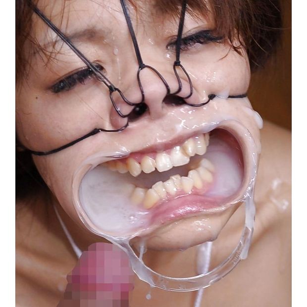 Lots of Hooks, Lots of Cum