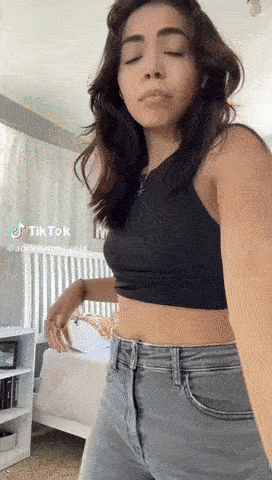 Cute cuban in jeans @adrianaamicaela