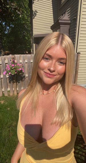 Yeah, I've see you around. I just moved in next door and thought I'd introduce myself. I'm Rachel.