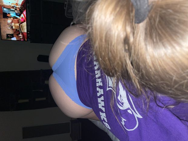 Who wants to fill my gfs ass
