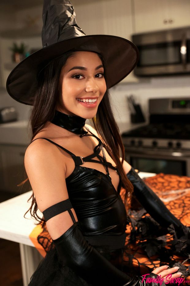 Costume: Witches