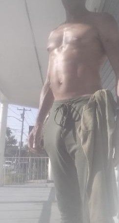 Face mashing in that bulge mmm