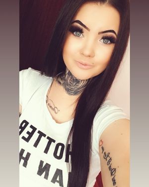 BustyKitty Picture