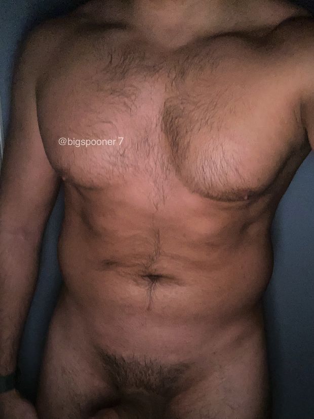 Inuk- Can someone sit on me plzzz